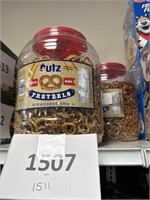 Utz pretzels 60oz