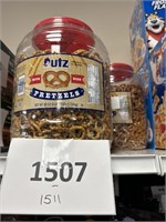 Utz pretzels 60oz