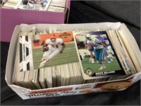 NFL SPORTS CARDS LOT