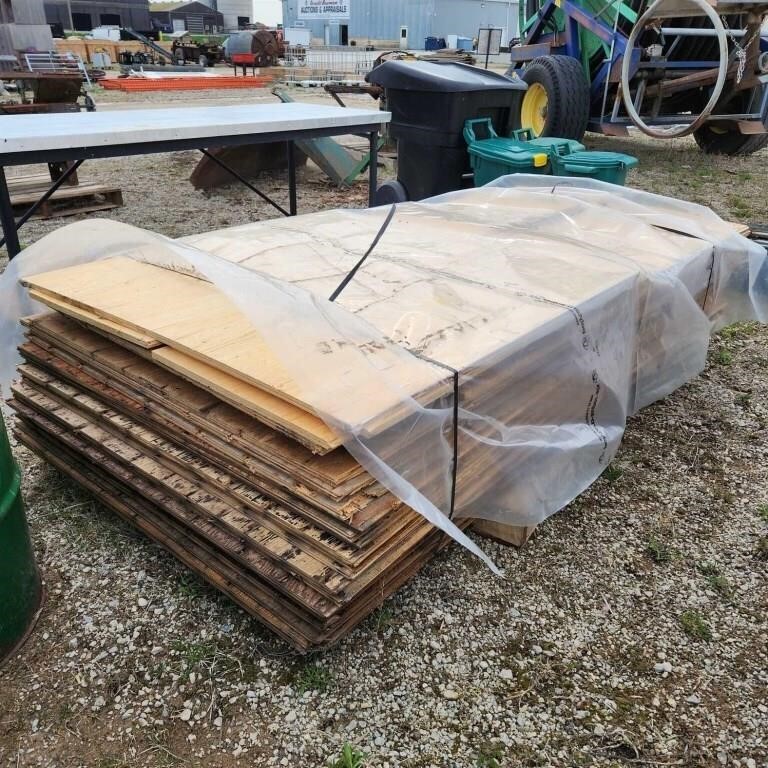 Skid of used 5/8" Various Size Plywood