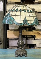 (Q) Vintage Slag Glass Table Lamp with Metal Base