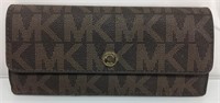 Michael kors wallet in fair condition