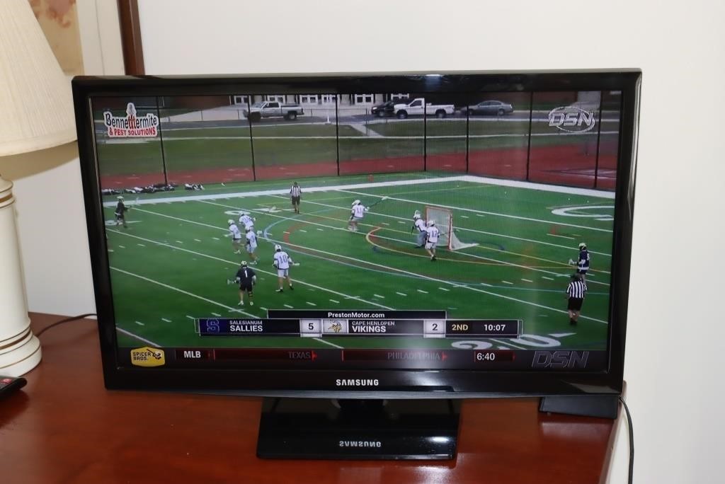 Samsung 24" flat screen television