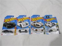 4 Hot Wheels