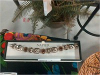Napier bracelet