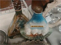 Choice of 2 decanters
Black hill
Yellowstone