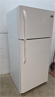 Frigidaire refrigerator 31"30"66" - Works!!!