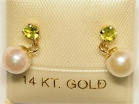 $200. 14KT Gold Peridot and Culture Pearl Earrings