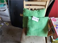 2 Green Throw Pillows