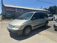 2000 PLYMOUTH VOYAGER