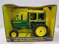 2000 Ertl Collector Edition John Deere 4010
