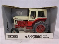 1990 Ertl Special Edition 1974 International 1066