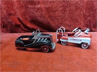 (2)Toy min miniature pedal cars.