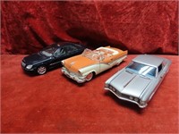 (3)Diecast cars. Mercedes, others