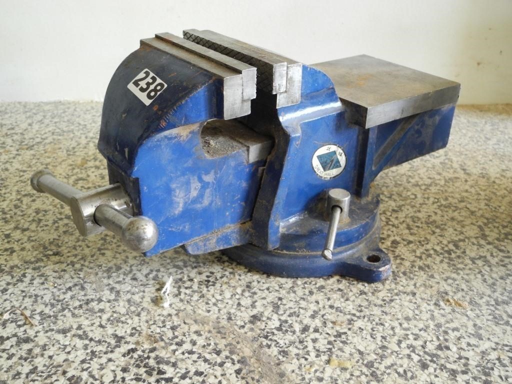 Bench Vise