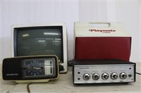 Playmate Igloo, Sm TV, Clock, Amplifier