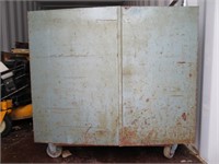 A Six Drawer Custom Tool Chest on Wheels