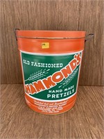 Primitive Hammonds Pretzel Tin