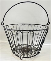 GREAT VINTAGE WIRE FOOTED BASKET W HANDLE