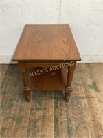 2 TIER WOODEN SIDE TABLE