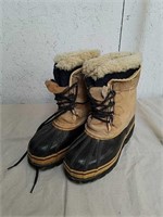 Artic comet boots size 8 with steel Shank