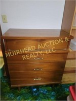 CHEST OF DRAWERS 35"X42"X18", CONTENTS,