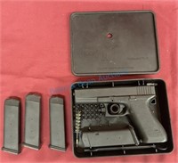 Glock 17, 9mm semi auto pistol
