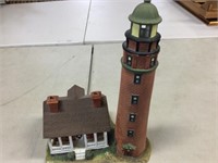 O'WELLS LIMITED EDITION 2000 LIGHTHOUSE FIGURINE