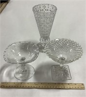 Glassware lot w/ vase