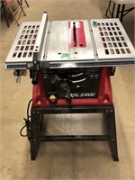 Skill table saw with base like new