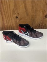 Nike size 9.5 shoes