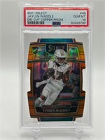 Jaylen Waddle /249 Rookie Graded Football Card