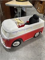 VOLKSWAGON KIDS BATTERY TRUCK-UNTESTED