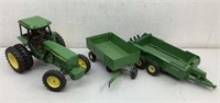John Deere tractor & wagons  Metal