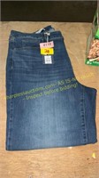Universal Thread Size 17R Jeans