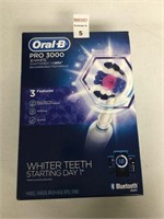 ORAL B RECHARGEABLE TOOTHBRUSH