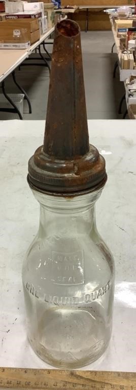 One liquid quart oil jar