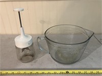Anchor hocking measuring cup and nut chopper