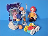 COOL VTG TOY LOT-BUGS BUNNY,ROAD RUNNER AND MORE