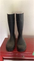 Muck Boots size 12