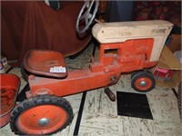 Case Pedal Tractor with Cart