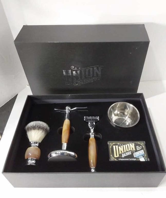 Like New Union Razors Cartridge Razor Set U8C