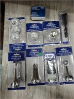 LOT OF VARIOUS BATHROOM / TUB FIXTURES