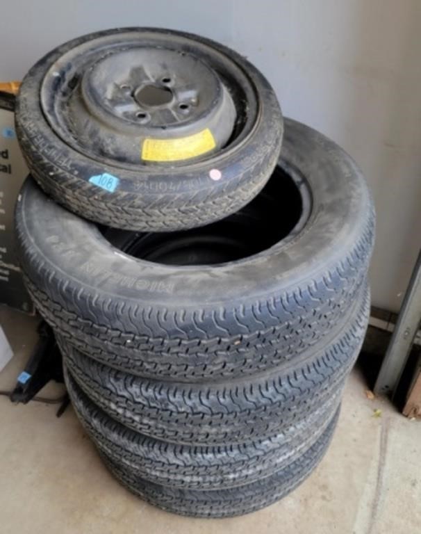 4 tires. Michelin  205/70 R15. Including 1 spare