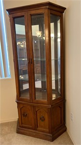 Display Cabinet w Glass Shelves