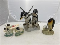 4 Penguin Statues