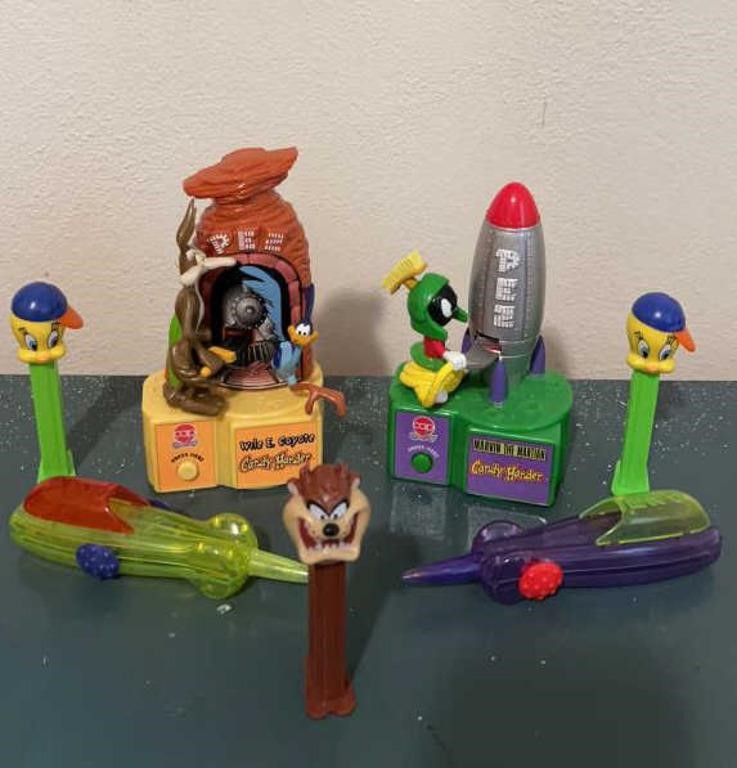 (7) LOONEY TUNE CARTOON PEZ DISPENSERS