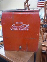 Vintage Coca-Cola cooler no tray