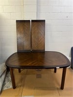 Contemporary Dining Table w/ 2 Leaves