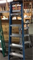 6' Werner Fiberglass stepladder (blue)